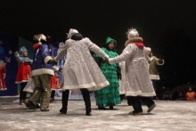 В парке Победы открыли елку Автозаводского района